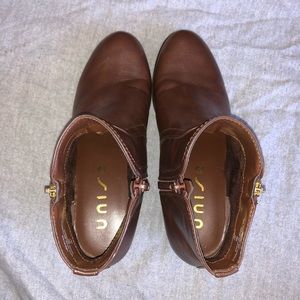 NWOT! Brown Unisa Booties! (8)